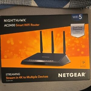 NETGEAR Nighthawk AC2400 Smart WiFi Router - wifi5